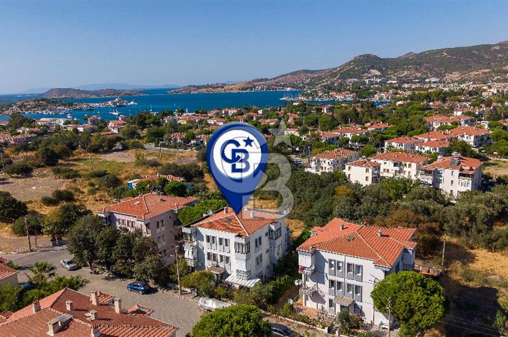 Foça Atatürk Mah. Satılık 2+1 Ara Kat Daire