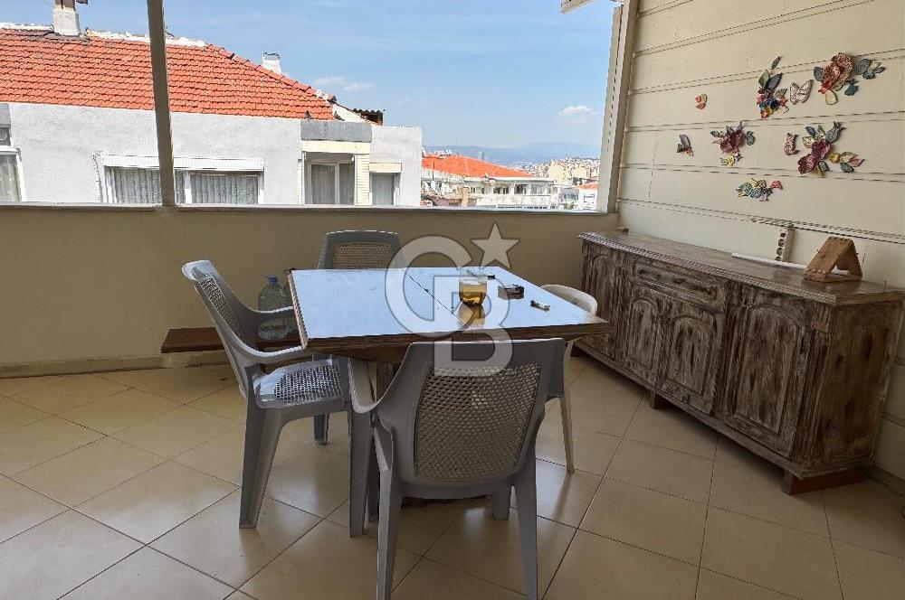 İzmir Karabağlar Esenlik'te Deniz Manzaralı 2+1 Daire