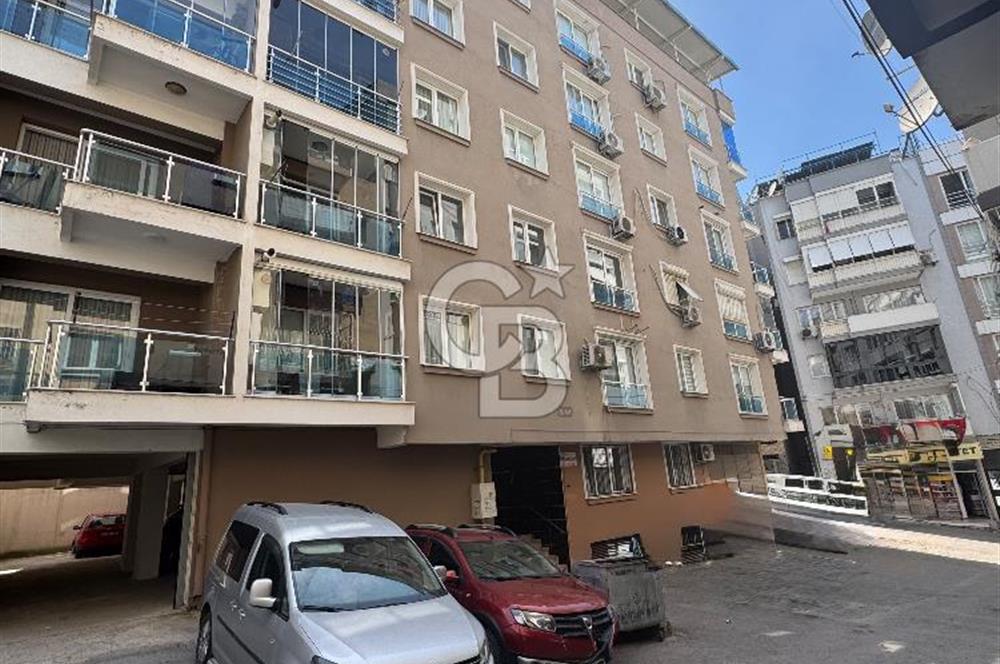 İzmir Karabağlar Esenlik'te Deniz Manzaralı 2+1 Daire