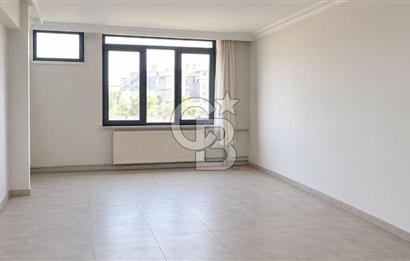 ŞAHİNBEY HÜRRİYET CADDESİNDE KOMPLE SATILIK İŞ MERKEZİ