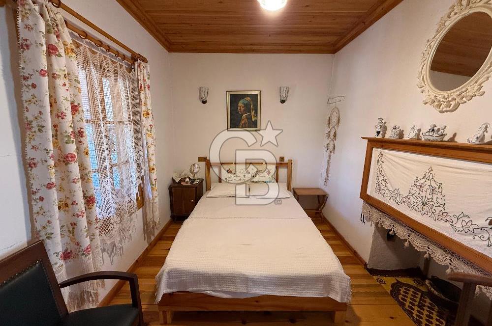 ŞİRİNCEDE 1800' LÜ YILLARDAN KALMA TARİHİ RUM EVİ | BUTİK OTEL