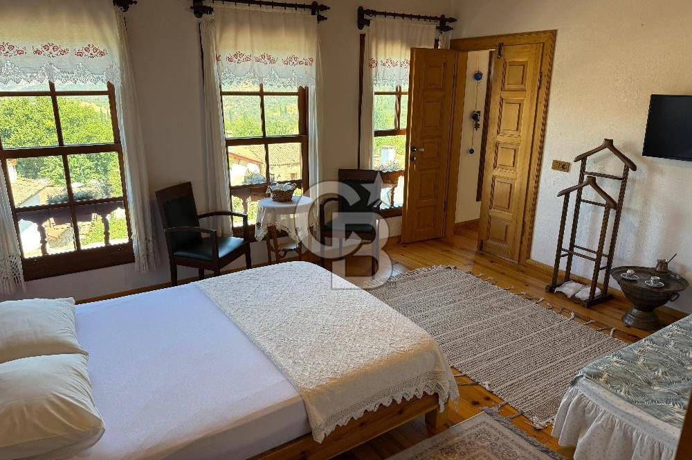 ŞİRİNCEDE 1800' LÜ YILLARDAN KALMA TARİHİ RUM EVİ | BUTİK OTEL