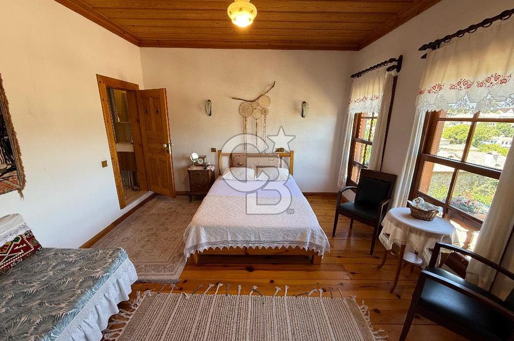 ŞİRİNCEDE 1800' LÜ YILLARDAN KALMA TARİHİ RUM EVİ | BUTİK OTEL