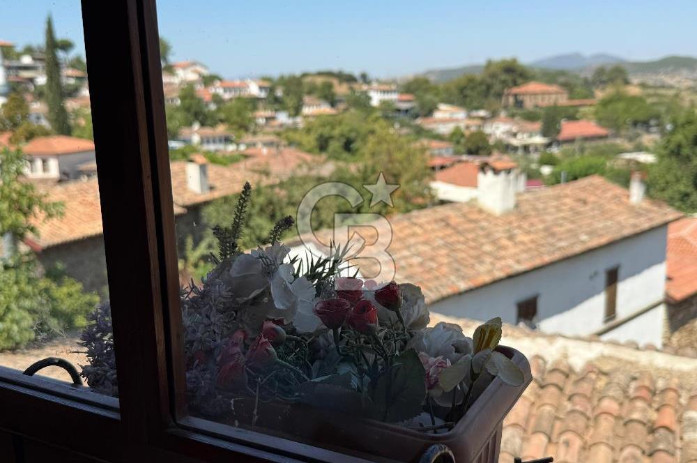 ŞİRİNCEDE 1800' LÜ YILLARDAN KALMA TARİHİ RUM EVİ | BUTİK OTEL