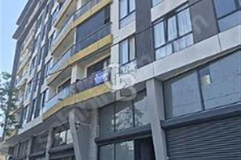 ATAŞEHİR FİNANS MERKEZİNE YAKIN HAVUZLU GÜVENLİKLİ 2+1 SATILIK