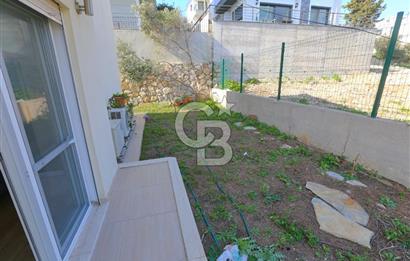 Urla Zeytinalanı Doğa Manzaralı Müstakil Triplek Villa!