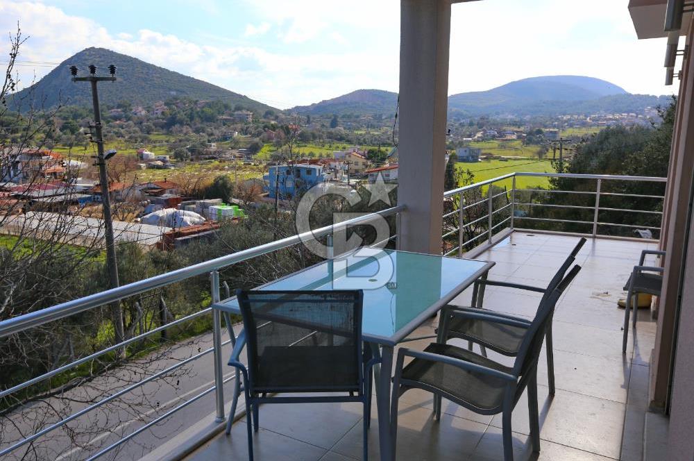 Urla Zeytinalanı Doğa Manzaralı Müstakil Triplek Villa!