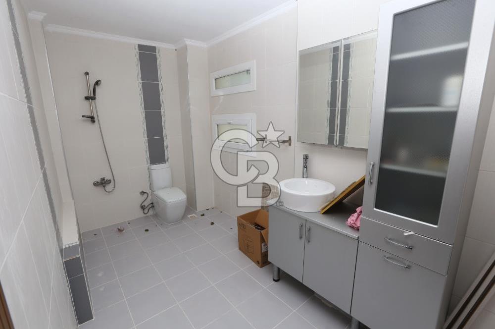 Urla Zeytinalanı Doğa Manzaralı Müstakil Triplek Villa!