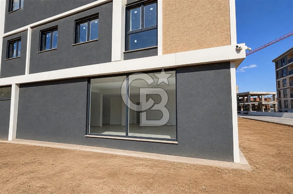 Pendikte Zincir Markalara Uygun 533 m² Kiralık Dükkan