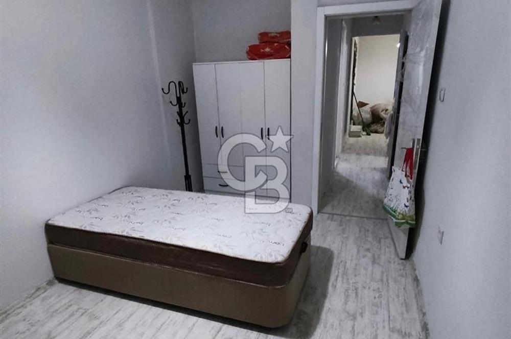 İzmir Konak Küçükyalıda Sahile 50 Metre Mesafede 1+1 Daire