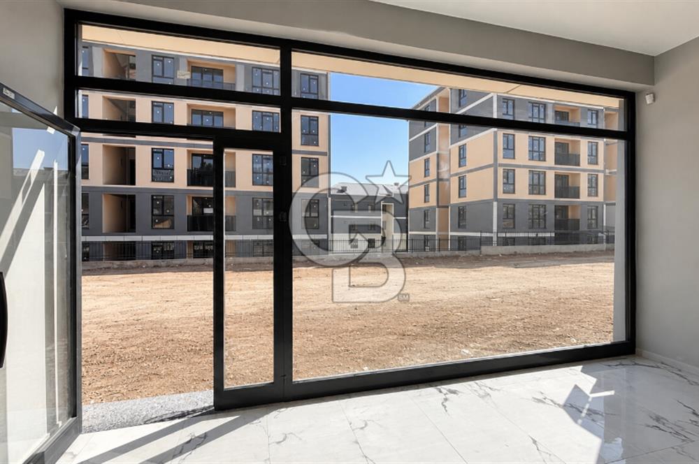 Pendikte Zincir Markalara Uygun 533 m² Kiralık Dükkan