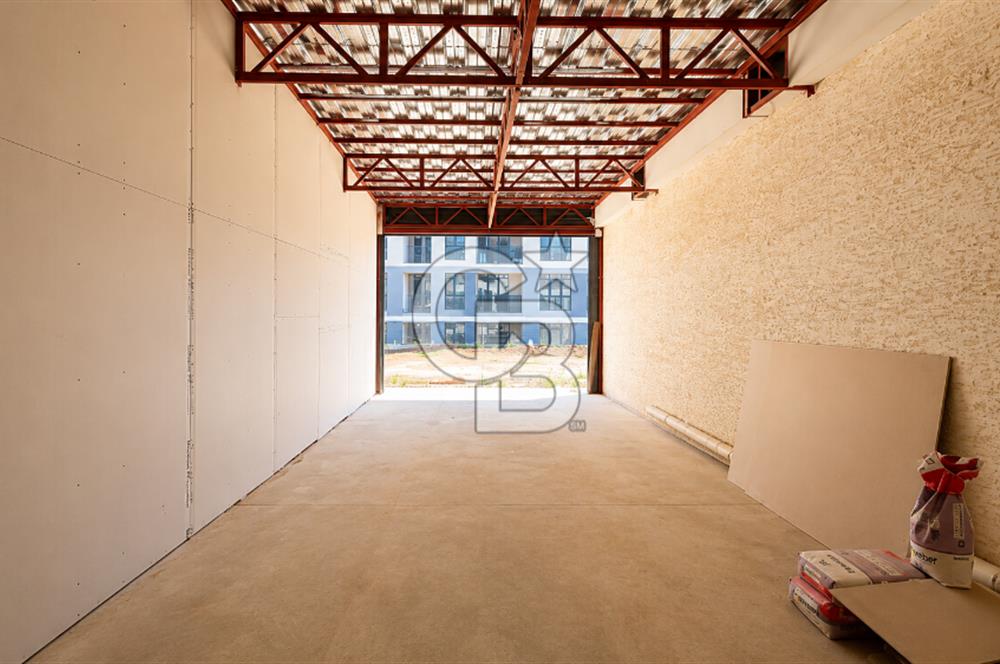 Pendikte Zincir Markalara Uygun 533 m² Kiralık Dükkan