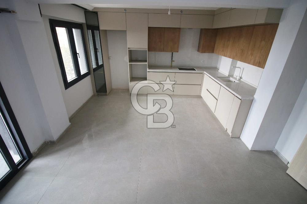 CB OPİA'DAN ŞEREF CAD. ATAPARK MEVKİNDE GENİŞ OTURUMLU 5+1