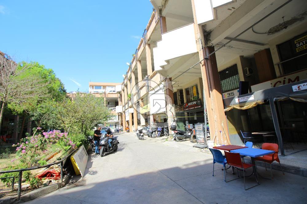 KARABAĞLAR MODEKA İŞ MERKEZİNDE KİRALIK DÜKKAN