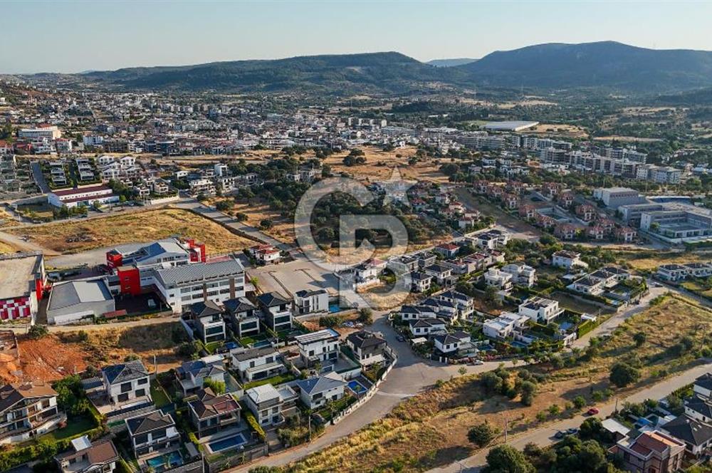 GÜZELBAHÇE'DE 500 m² 15/30 İMARLI SATILIK ARSA