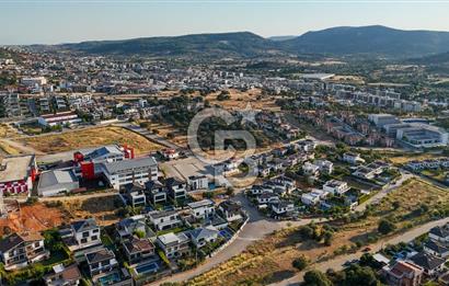 GÜZELBAHÇE'DE 500 m² 15/30 İMARLI SATILIK ARSA