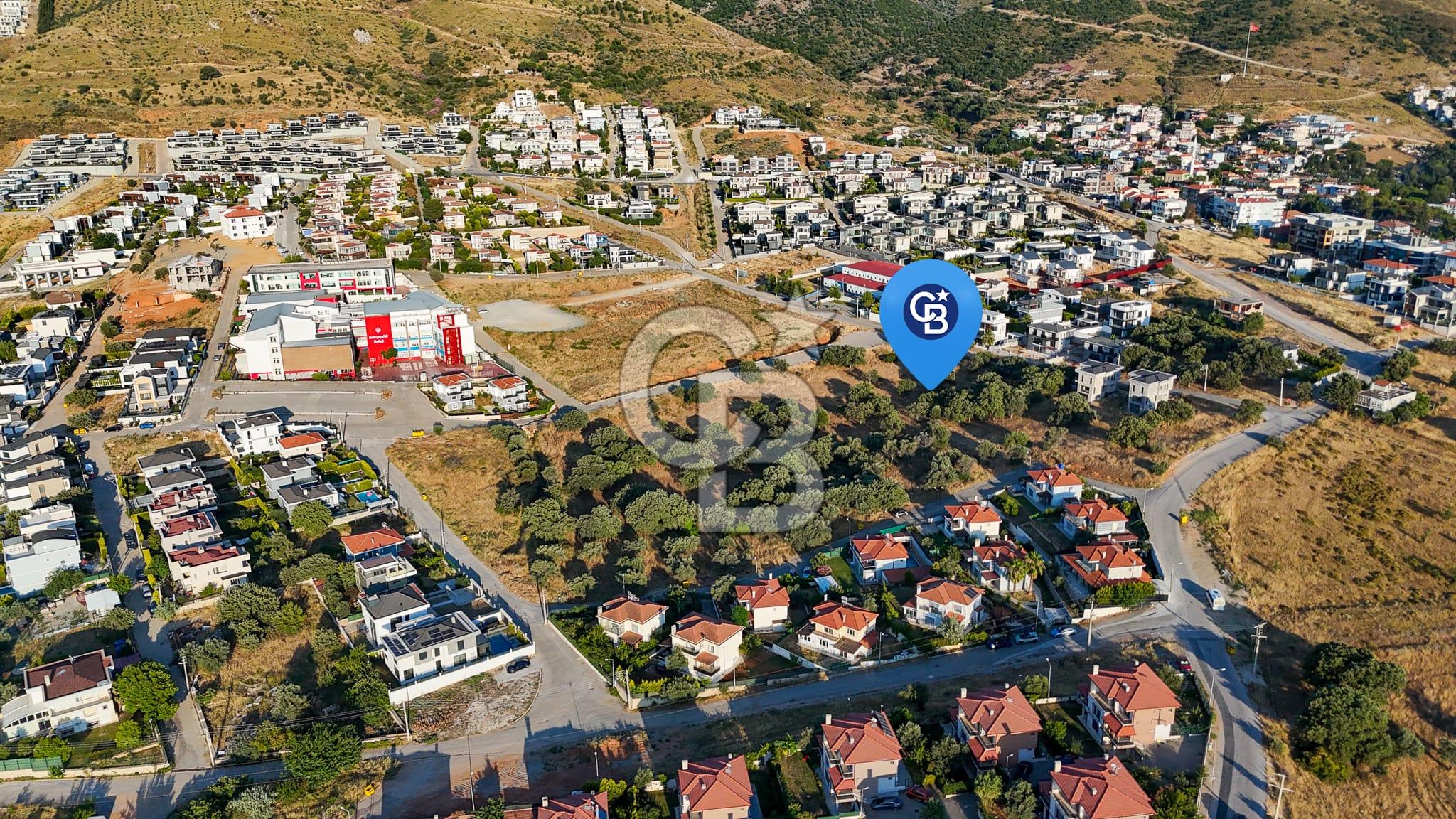 GÜZELBAHÇE'DE 500 m² 15/30 İMARLI SATILIK ARSA