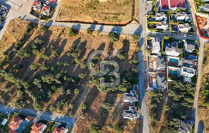 GÜZELBAHÇE'DE 500 m² 15/30 İMARLI SATILIK ARSA