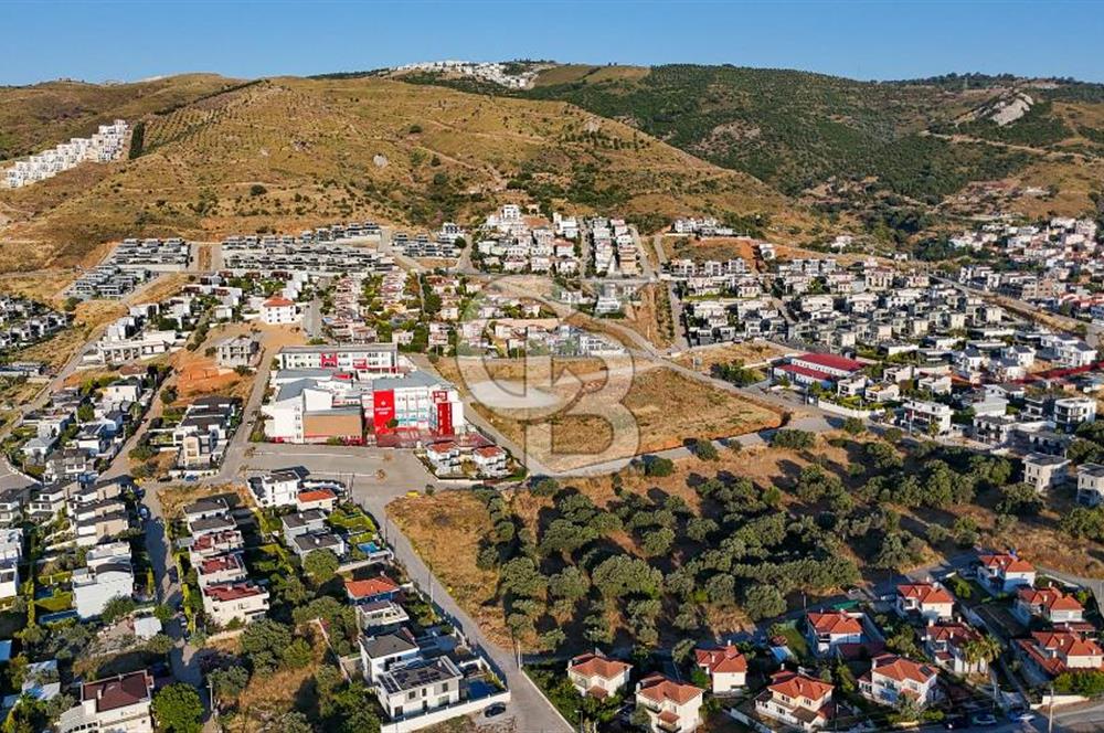 GÜZELBAHÇE'DE 500 m² 15/30 İMARLI SATILIK ARSA
