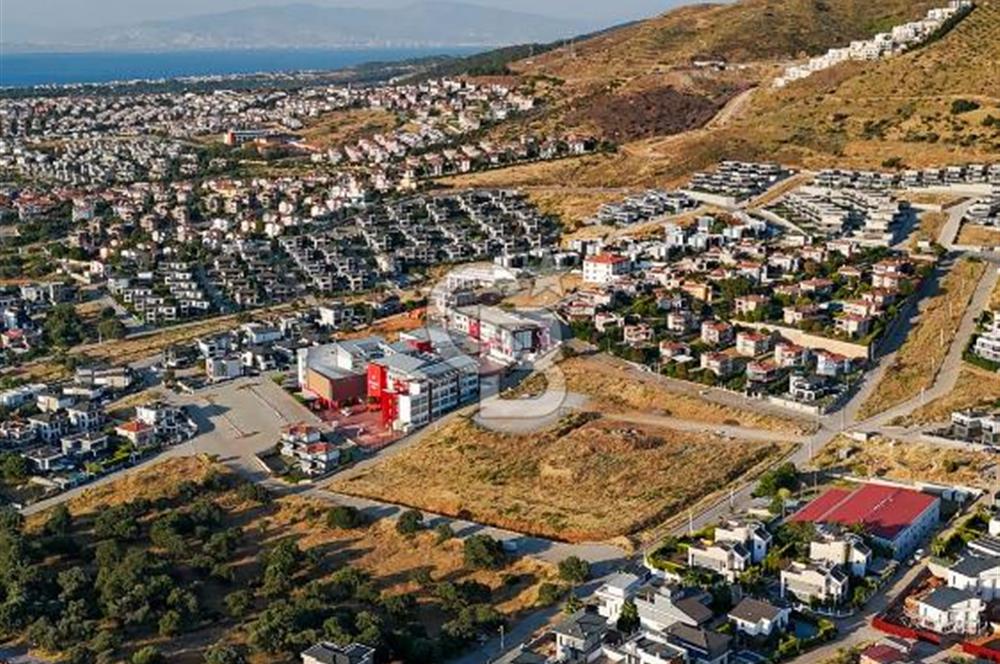 GÜZELBAHÇE'DE 500 m² 15/30 İMARLI SATILIK ARSA