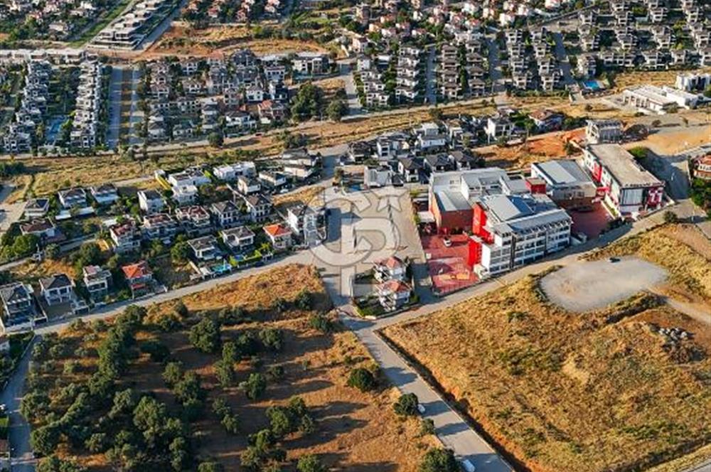GÜZELBAHÇE'DE 500 m² 15/30 İMARLI SATILIK ARSA