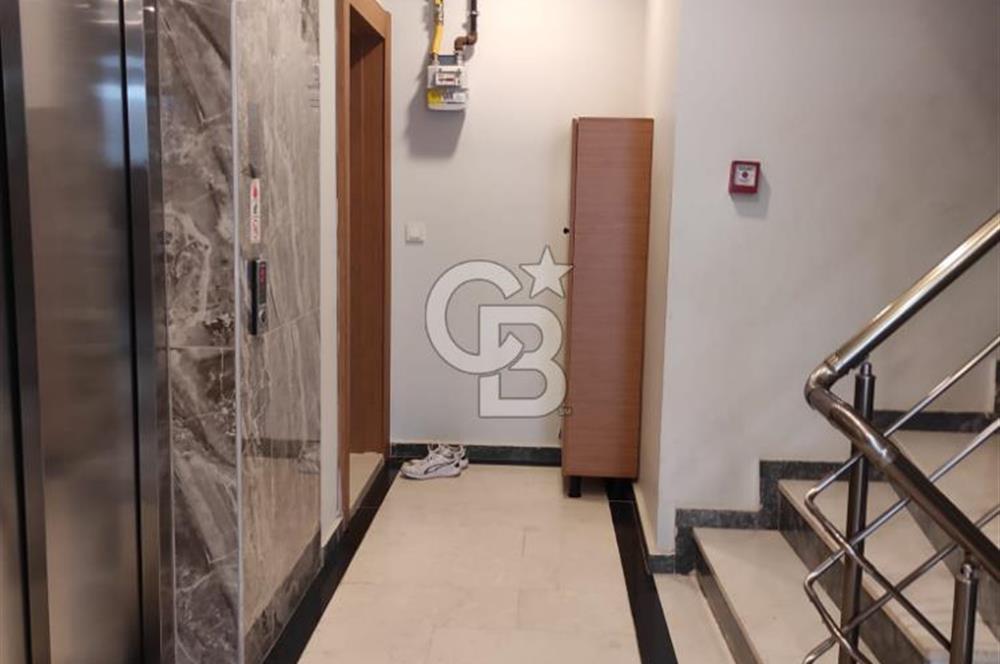 ALEMDAĞ DA BUTİK SİTEDE 1+1 KAPALI OTOPARKLI ENFES DAİRE