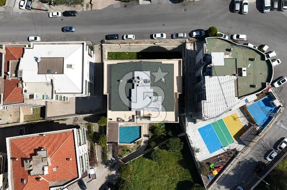 Havuzlu, Otoparklı, Deniz Manzaralı, 230 m2 5+1 Daire