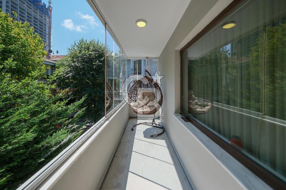 Şişli'de 4 Katlı Müstakil Villa: Prestijli Yaşam ve Yatırım Fırsatı
