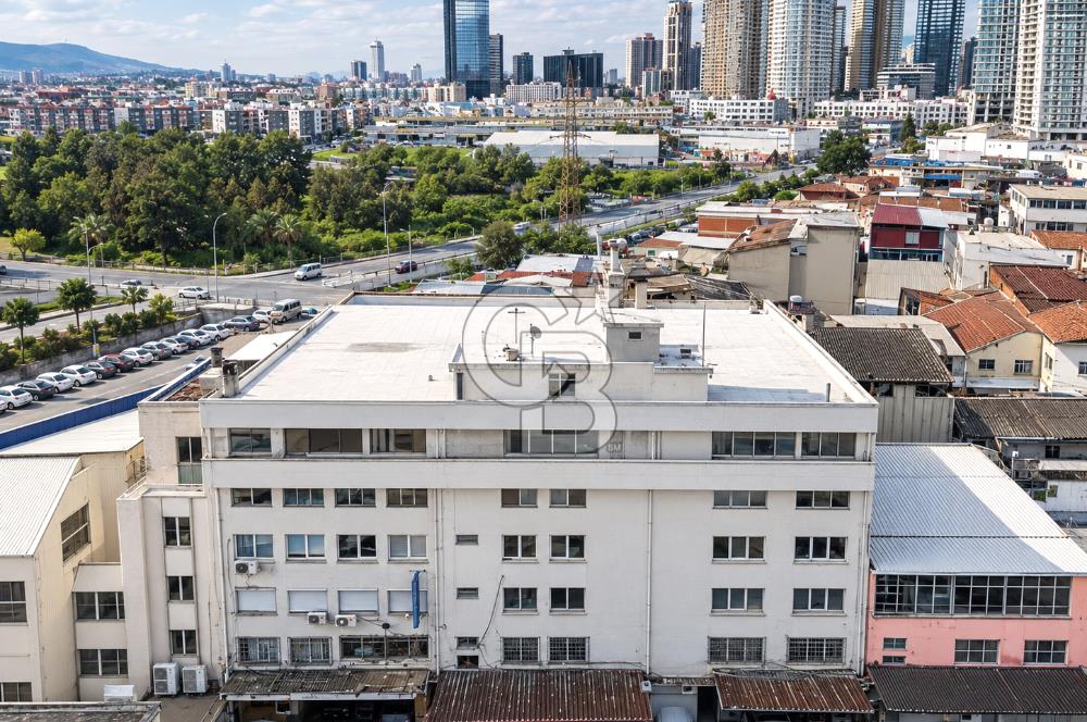 İzmir 1. Sanayide 3960 m2 Komple Bina Kiralık 