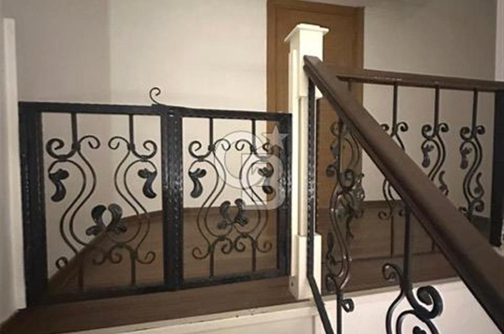 Havuzlu, Otoparklı, Deniz Manzaralı, 230 m2 5+1 Daire