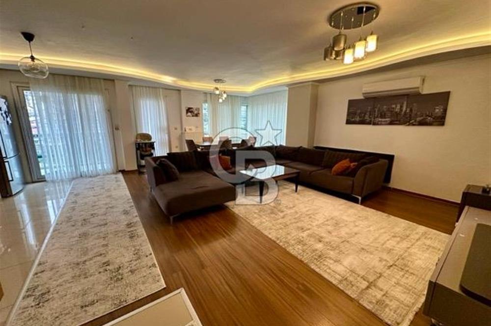 Havuzlu, Otoparklı, Deniz Manzaralı, 230 m2 5+1 Daire