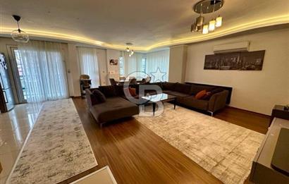 Havuzlu, Otoparklı, Deniz Manzaralı, 230 m2 5+1 Daire