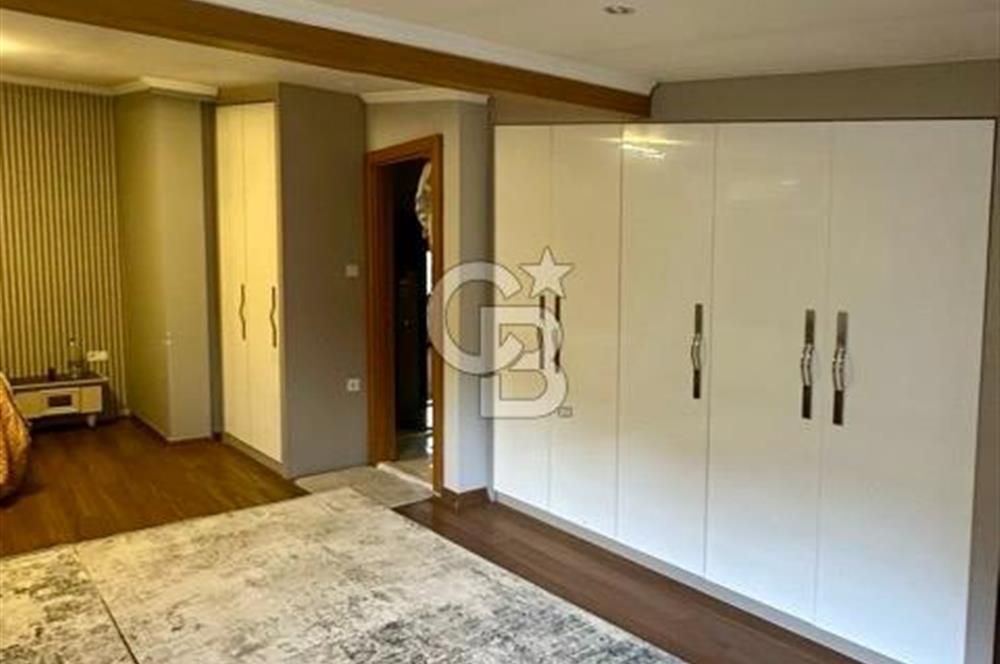 Havuzlu, Otoparklı, Deniz Manzaralı, 230 m2 5+1 Daire