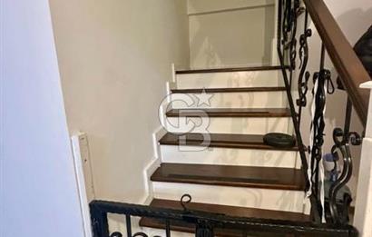 Havuzlu, Otoparklı, Deniz Manzaralı, 230 m2 5+1 Daire