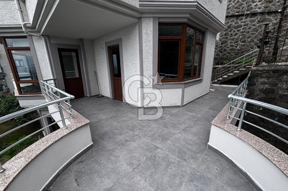 BOZTEPE'DE KESİNTİSİZ ŞEHİR VE DENİZ MANZARALI 5+2 ÖZEL VİLLA