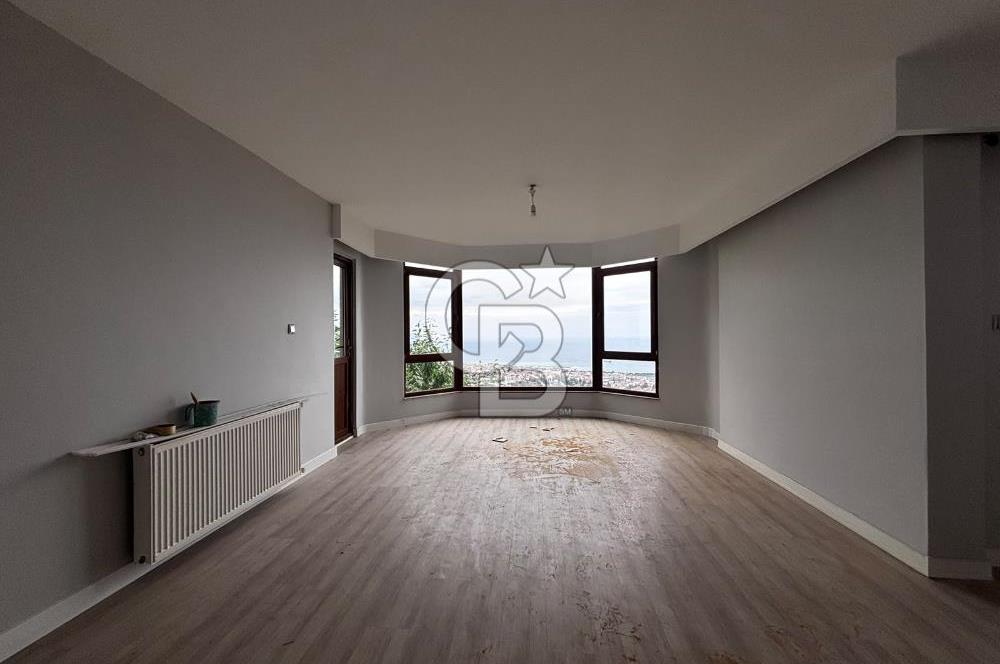 BOZTEPE'DE KESİNTİSİZ ŞEHİR VE DENİZ MANZARALI 5+2 ÖZEL VİLLA