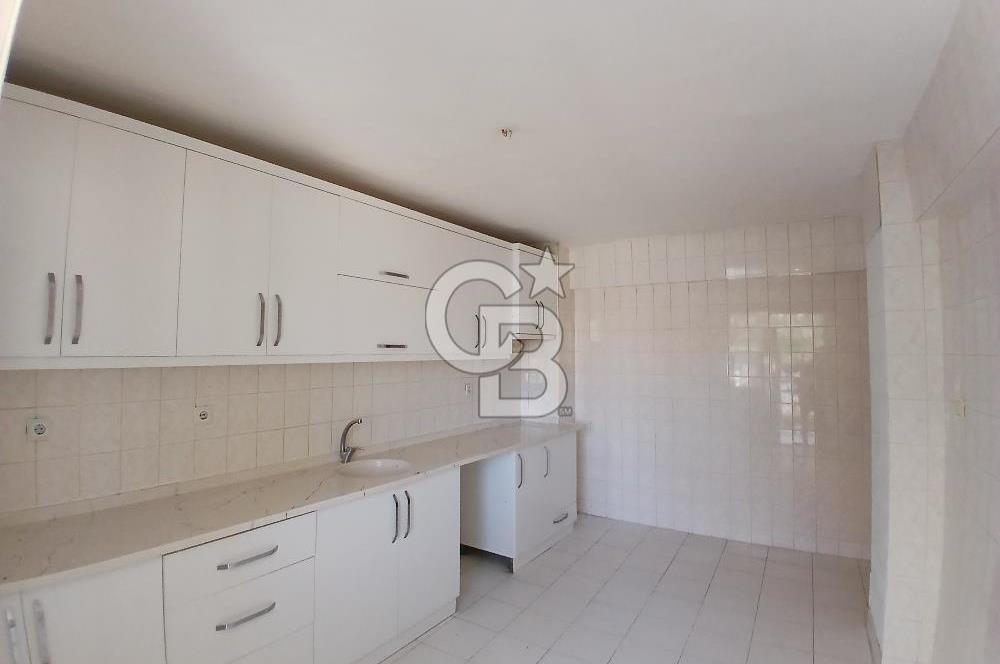 Güzelyalıda Kiralık 2+1 Merkezi Konumlu Aydınlık Daire