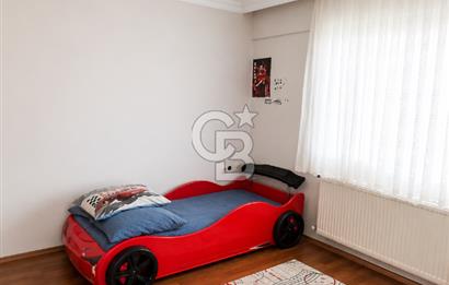 Tire Hürriyet Mahallesinde 3+1 145 m² Kilerli Otoparklı Satılık Daire 