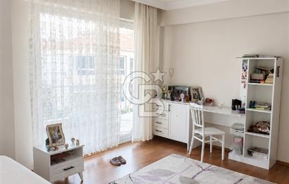Tire Hürriyet Mahallesinde 3+1 145 m² Kilerli Otoparklı Satılık Daire 
