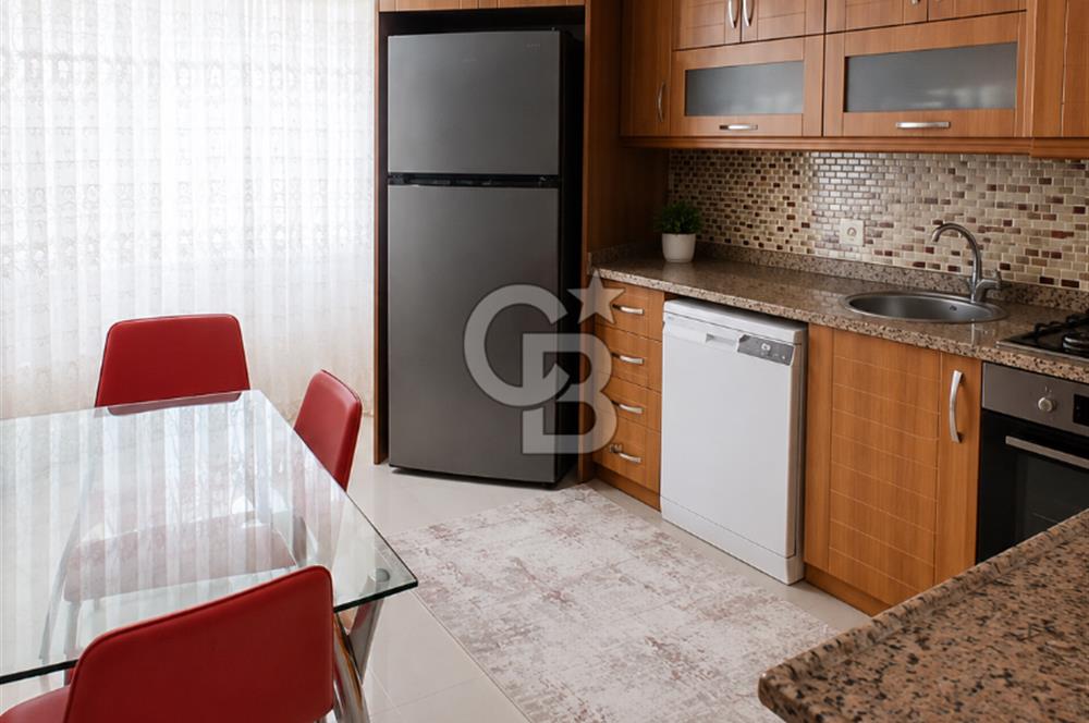 Tire Hürriyet Mahallesinde 3+1 145 m² Kilerli Otoparklı Satılık Daire 