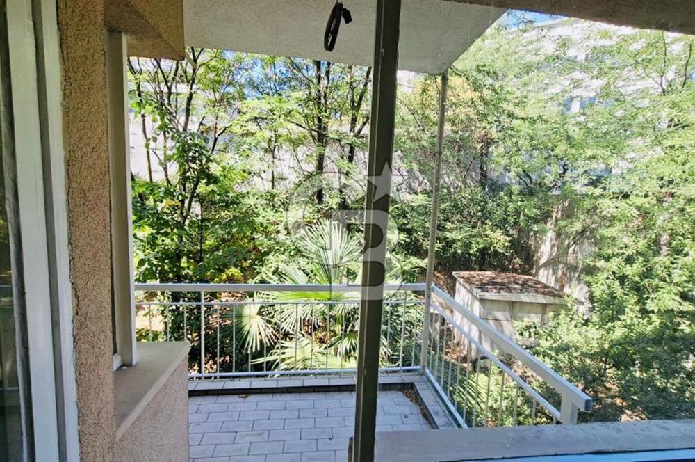 ŞİŞLİ ESENTEPE  ASTORIA AVM ARKASINDA 2 BALKONLU 2+1 KİRALIK DAİRE