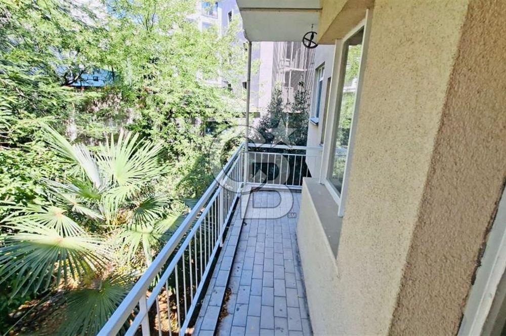 ŞİŞLİ ESENTEPE  ASTORIA AVM ARKASINDA 2 BALKONLU 2+1 KİRALIK DAİRE