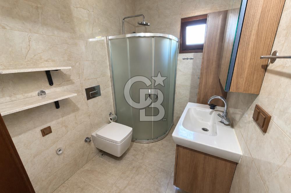 Doğankent Sitesinde 308 M² Bahçeli, Deniz Manzaralı Villa
