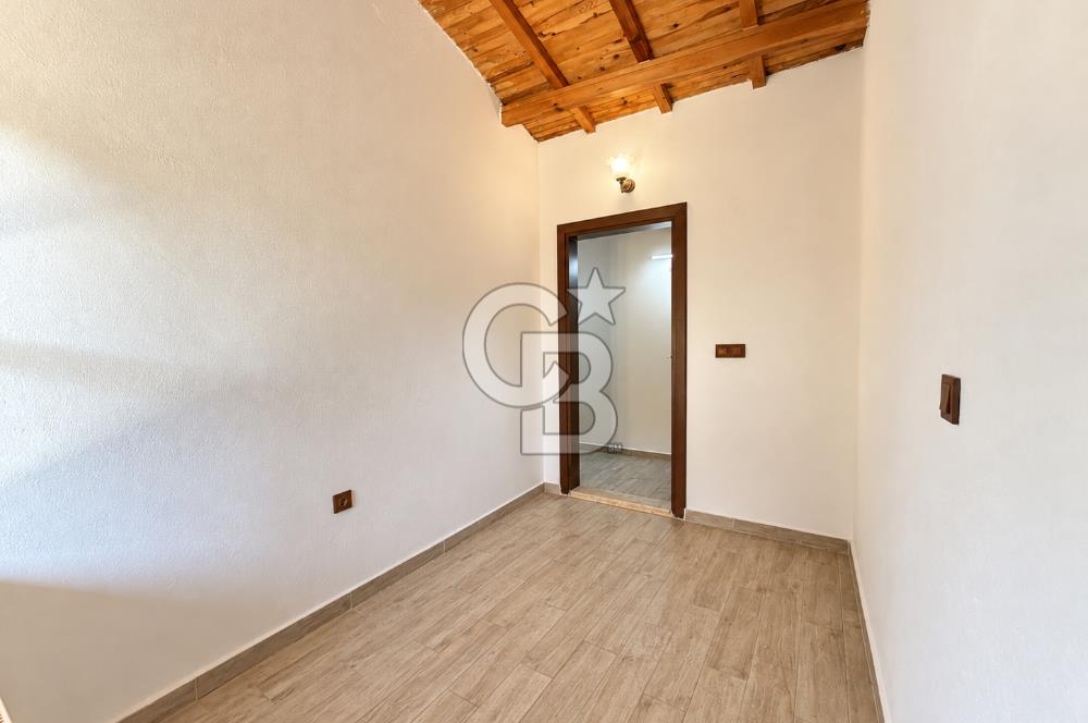 Doğankent Sitesinde 308 M² Bahçeli, Deniz Manzaralı Villa