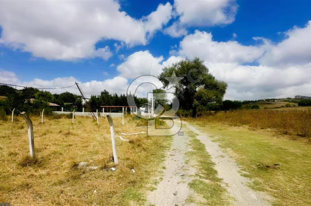 TAYAKADIN TÜRKKÖŞEDE SATLIK 355 M2 HİSSELİ ARSA