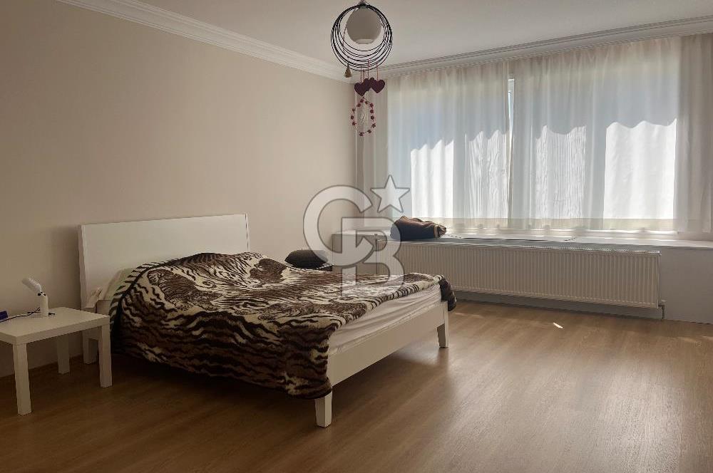 Gölbaşı Ballıkpınarda Bahçekent Sitesinde Geniş Villa 