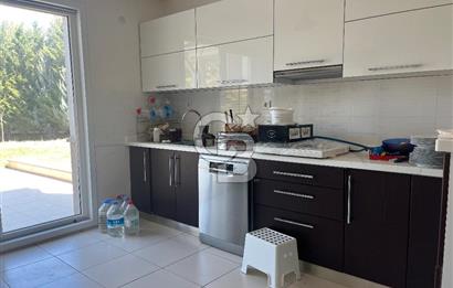 Gölbaşı Ballıkpınarda Bahçekent Sitesinde Geniş Villa 