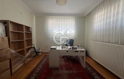 Gölbaşı Ballıkpınarda Bahçekent Sitesinde Geniş Villa 