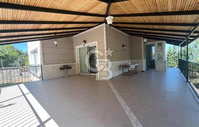 Gölbaşı Ballıkpınarda Bahçekent Sitesinde Geniş Villa 