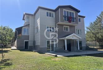 Gölbaşı Ballıkpınarda Bahçekent Sitesinde Geniş Villa  - 1 - 372252